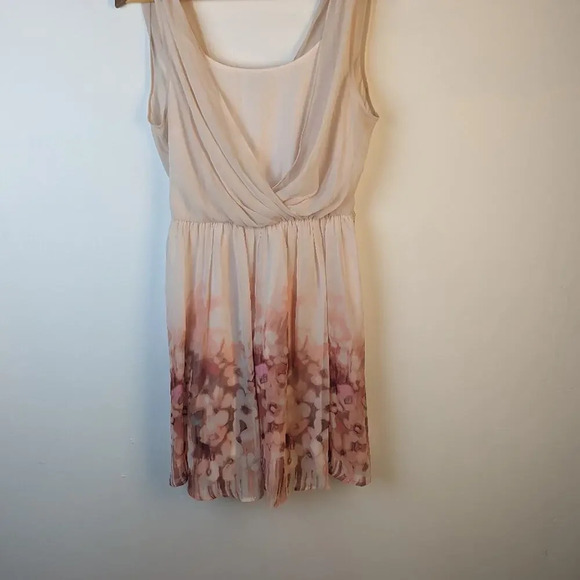 LC Lauren Conrad Floral Dress - 6 - Picture 3 of 4
